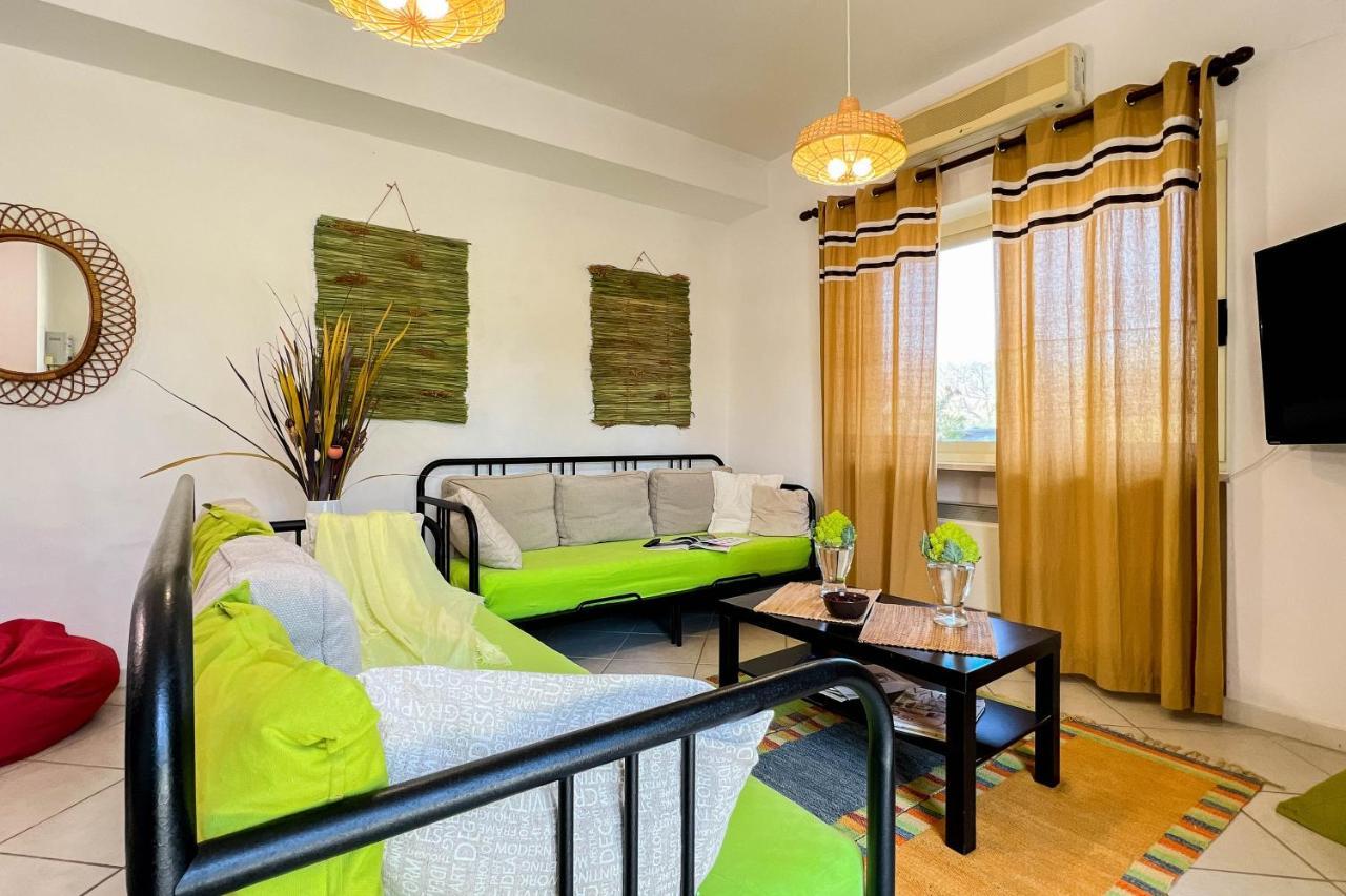 Livingapple Apartment Scauri  Exterior foto